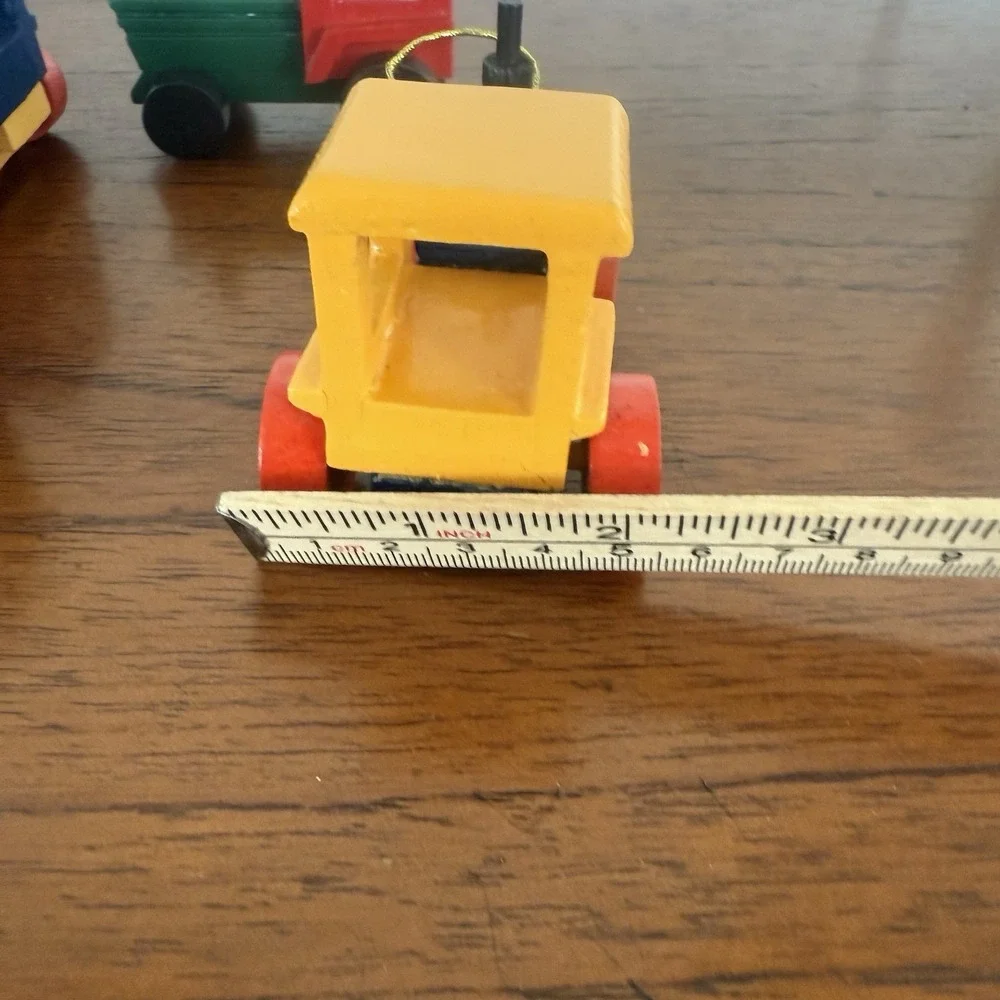 Wood Truck‎ Ornaments Colorful Christmas Tree Holiday Decoration Set Of 4.